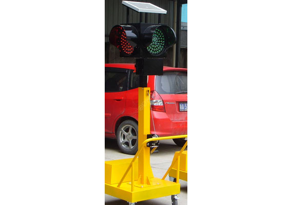太陽能移動式信號燈-004