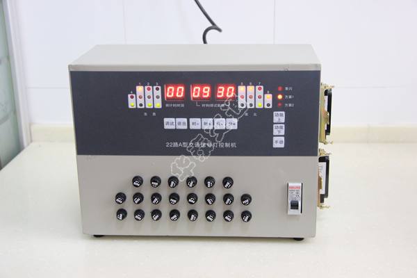 交通信號(hào)機(jī)-002